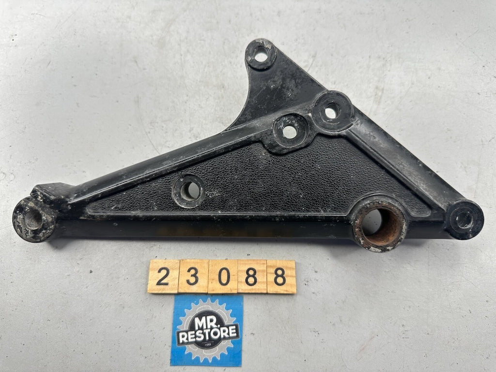 Kawasaki KZ1100 Z1100 KZ750 Z750 KZ650 Z650 Right Muffler Stay Foot Rest Bracket