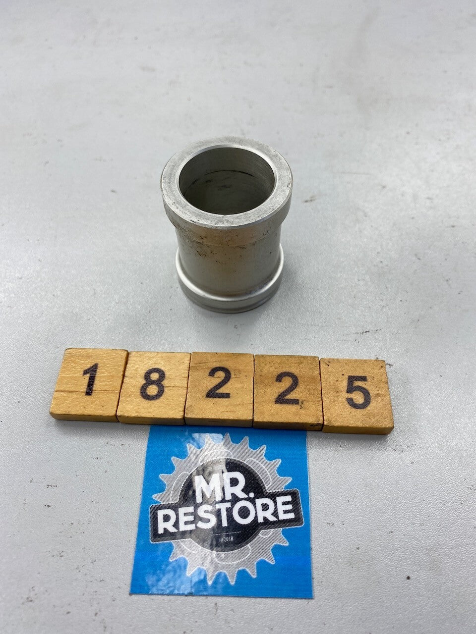 BMW K1200 R1200 R900 RT S GS R - Front Wheel Bush 36317664722
