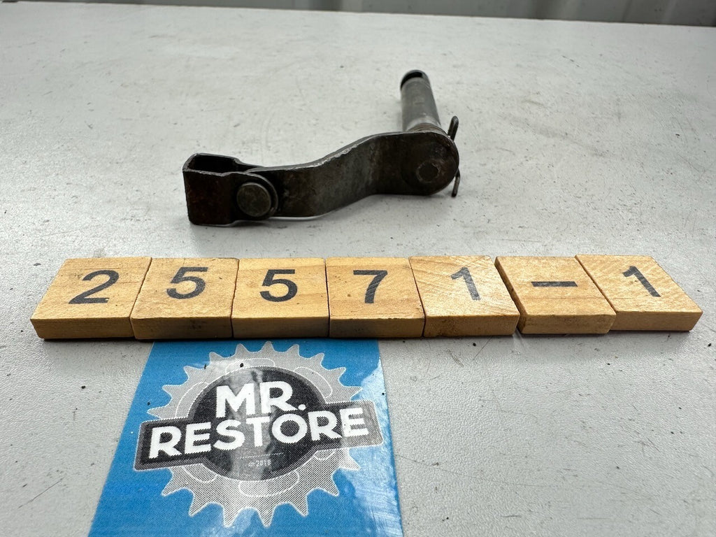 Honda CR80 R '80-82' Clutch Actuator Arm & Spring 22810-169-000