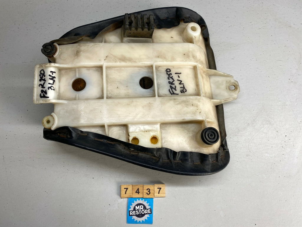 Yamaha FZR250 3LN Riders Pilot Seat 3LN-24712-00