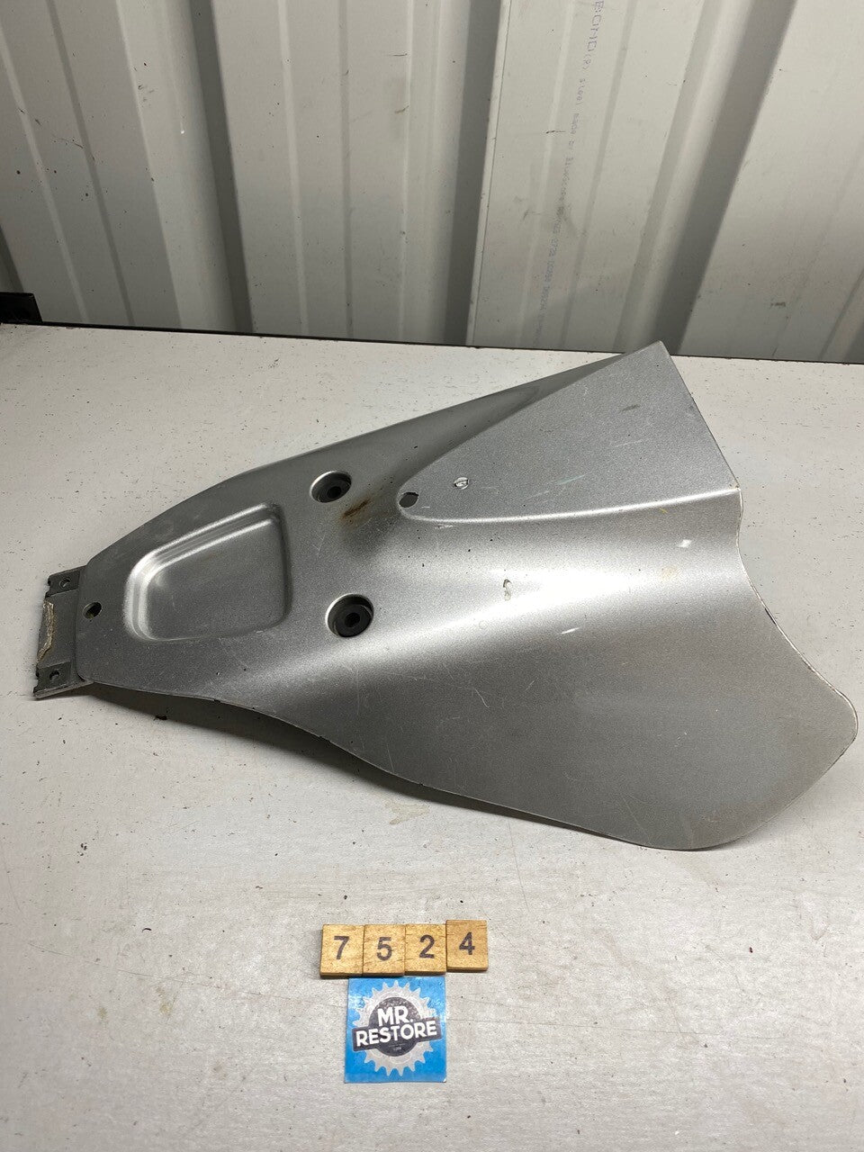 Suzuki GSXR1300 Hayabusa Lower Fairing Panel Belly Pan Skirt 94661-24F0