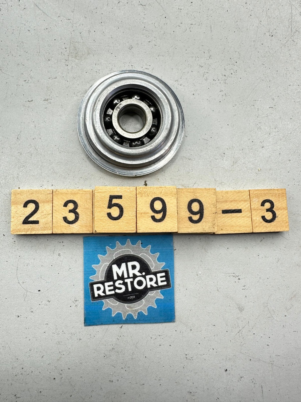 Kawasaki KR250 KR1 Clutch Bearing & Holder 13091-1305 601A6201