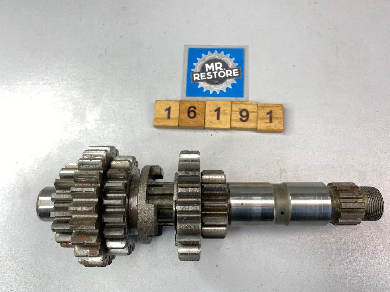 Yamaha XT600 XT500 XTZ660 Tenere Main Axle Sub Assy. & Gears 3YF-17401