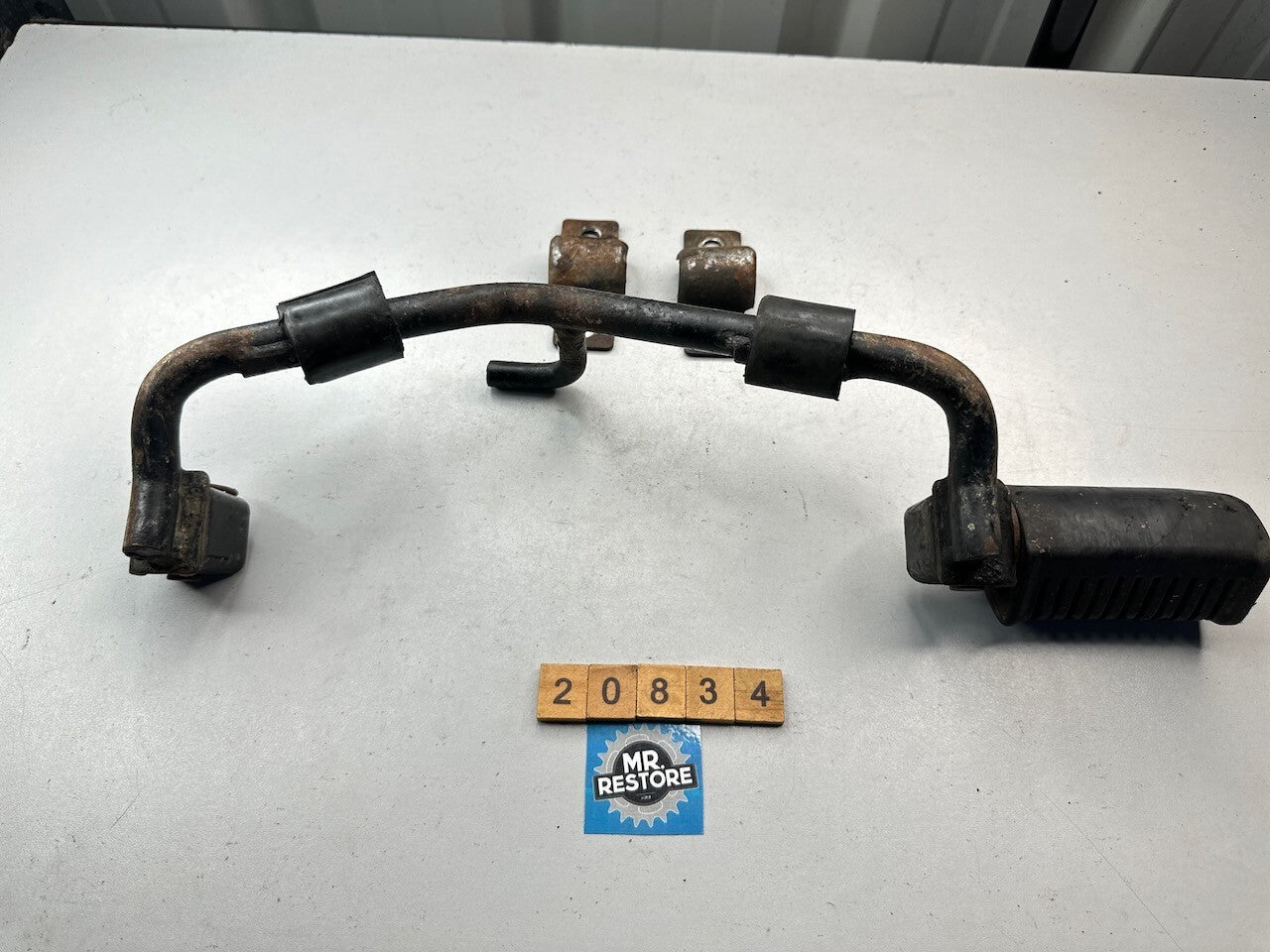 Kawasaki Z250 KZ250 Riders Foot Rest Peg, Bar & Brackets 34003-1058