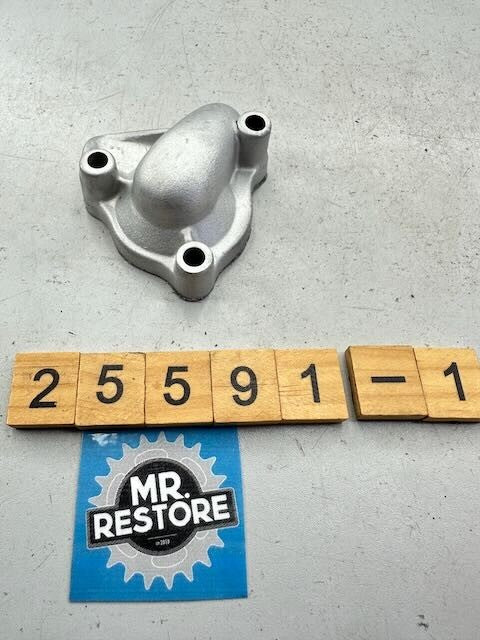 Honda CR80 R '83' Water Pump Impeller Cover 19221-GC4-700