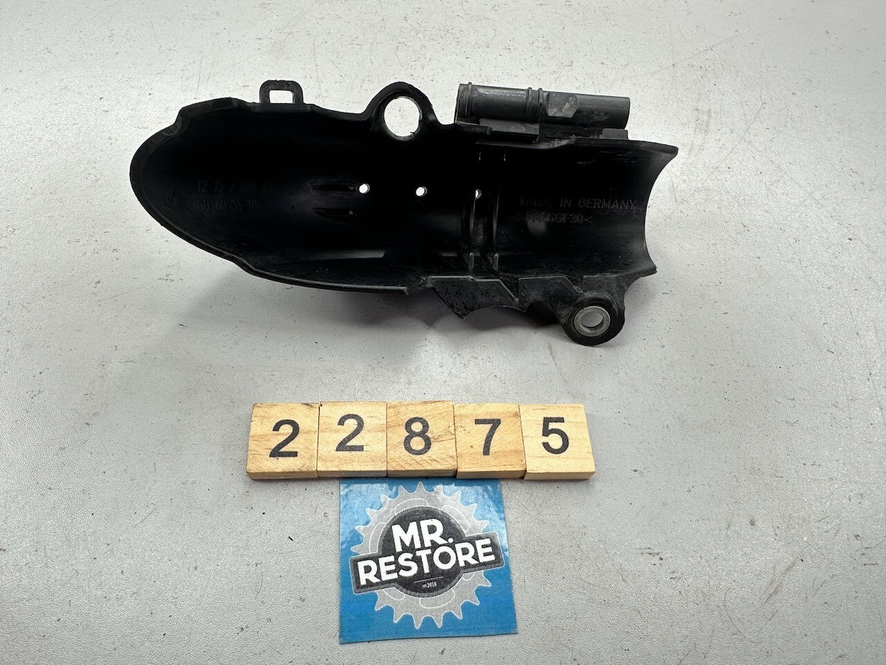 BMW R1200GS / ADV R1200R R1200RT Left Ignition Coil Cover 12137680895