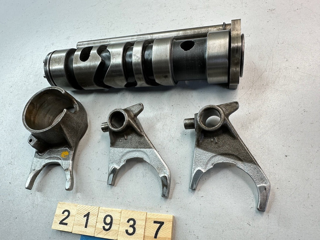 Kawasaki ZX750 GPZ750 Turbo Gear Shift Forks & Drum