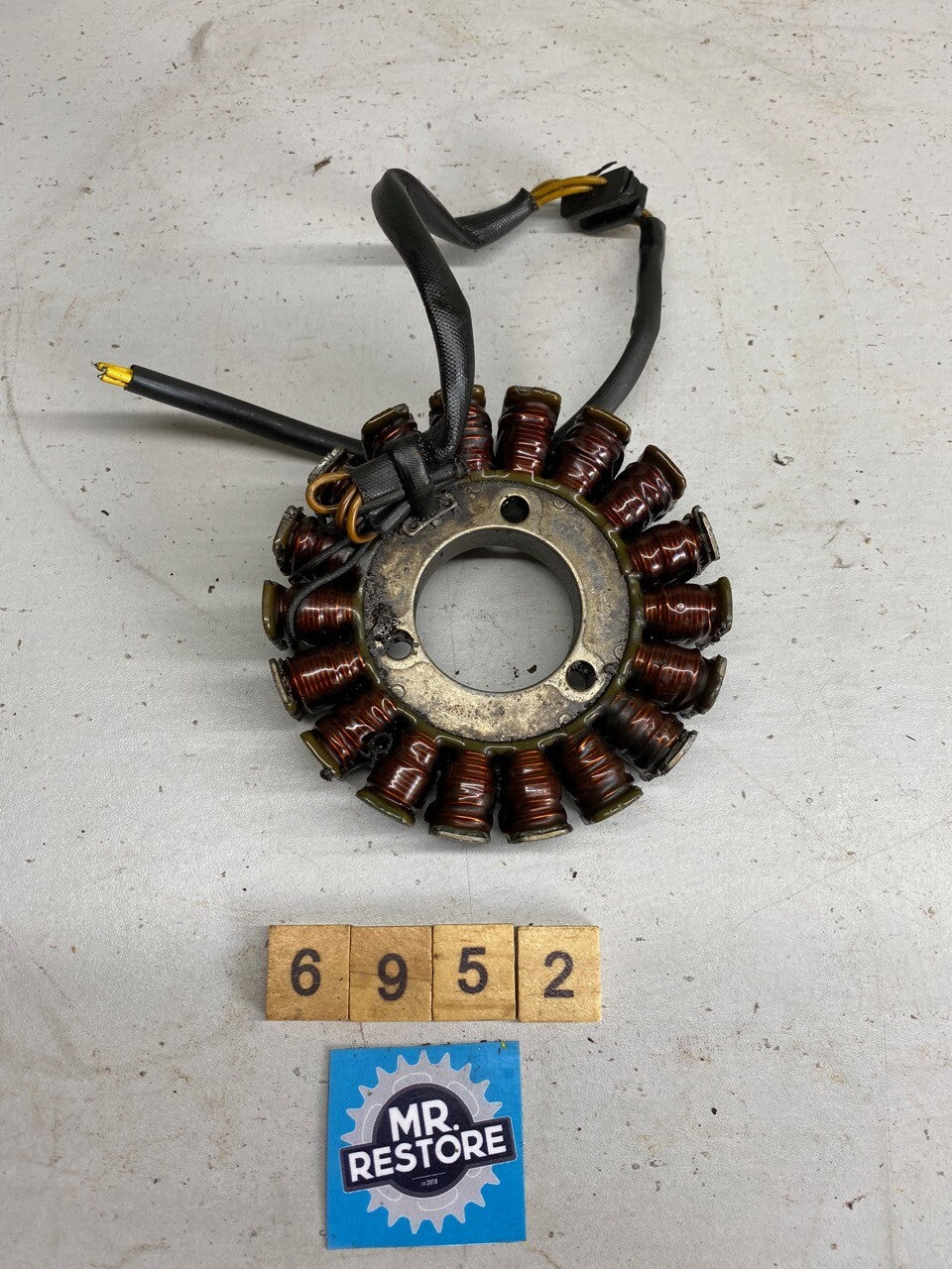 Kawasaki GPZ500S Stator Generator