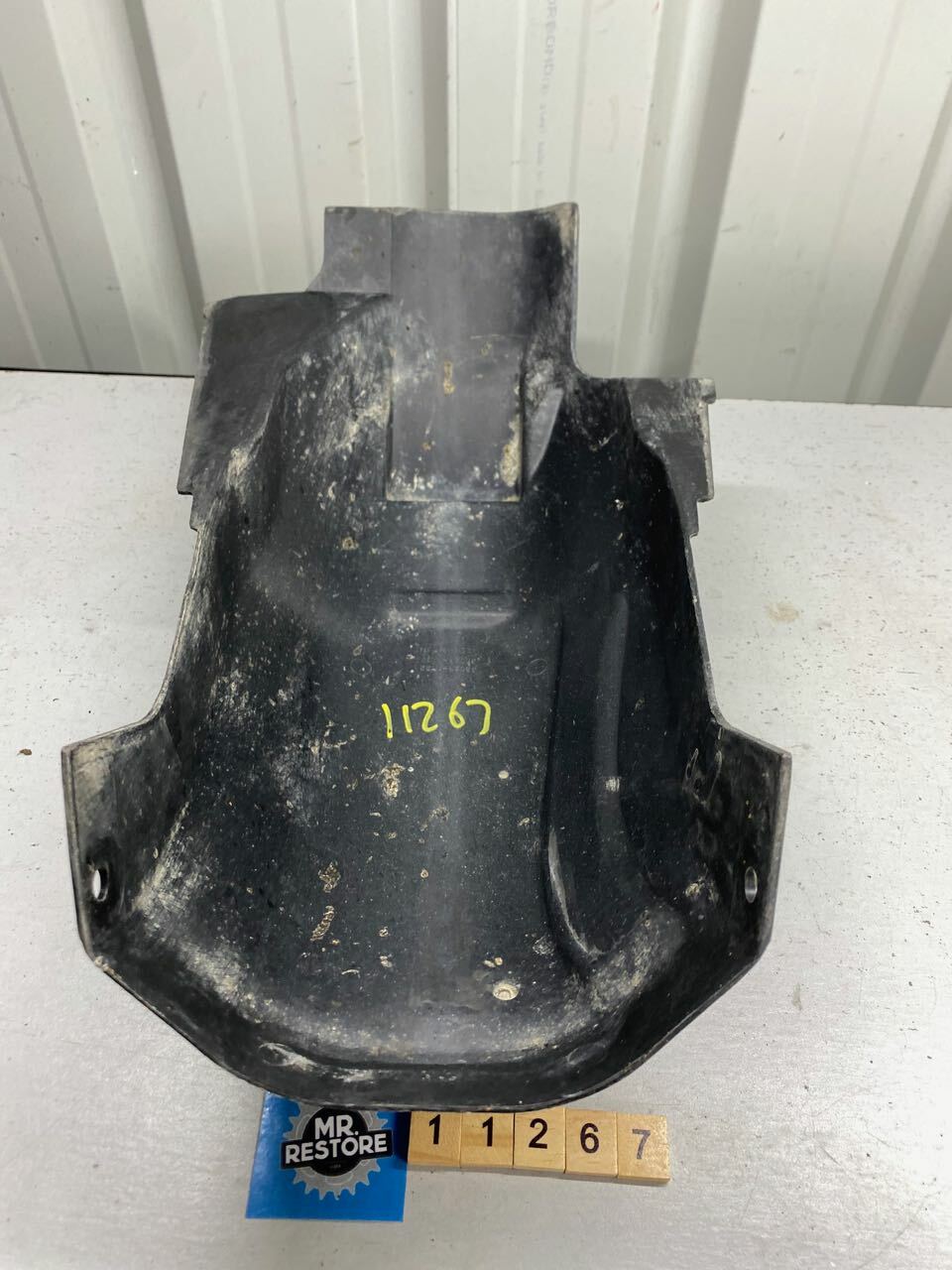 Kawasaki GPZ900R ZX900 GPZ750R Rear Fender Under Guard