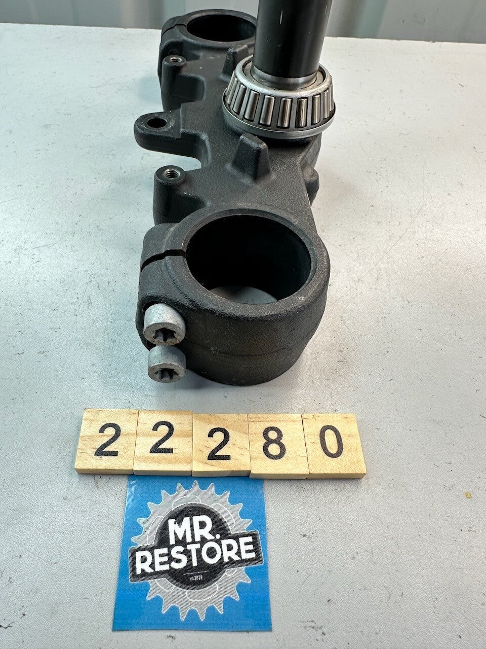 BMW G650GS 2008-15 Triple Tree Fork Lower Clamp Stem & Race 31427726772