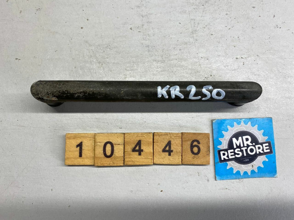 Kawasaki KR250 Carburettor Balance Pipe