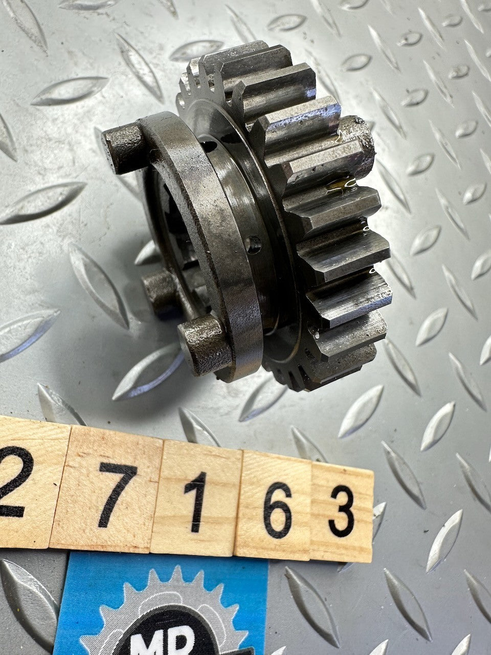 Kawasaki ZR250 ZZR250 GPX250 ZX250 KLE250 Transmission Output 5th Gear