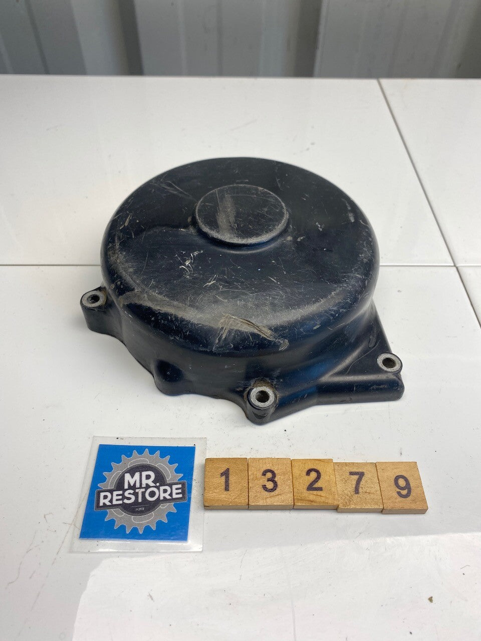 Yamaha IT400 YZ400 D IT250 E Crankcase Ignition Cover 1W4-1541100