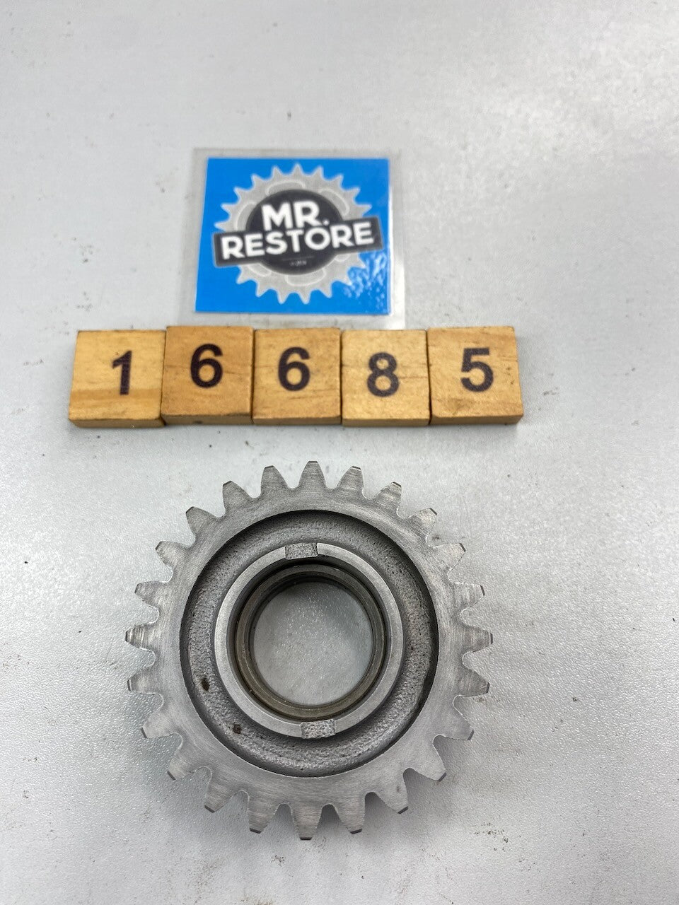 Suzuki RGV250 1989-96 5th Drive Gear (24T) 24251-12C02