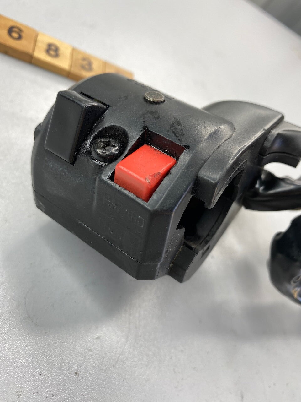Kawasaki GPZ750R ZX750 L/H Handlebar Switch