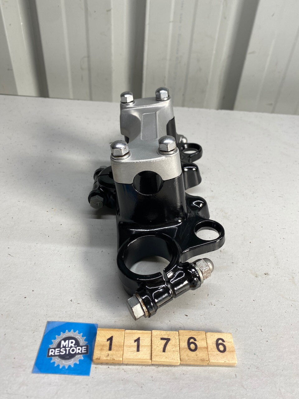 Suzuki GSX1100 Top Fork Triple Tree Clamp - Reconditioned