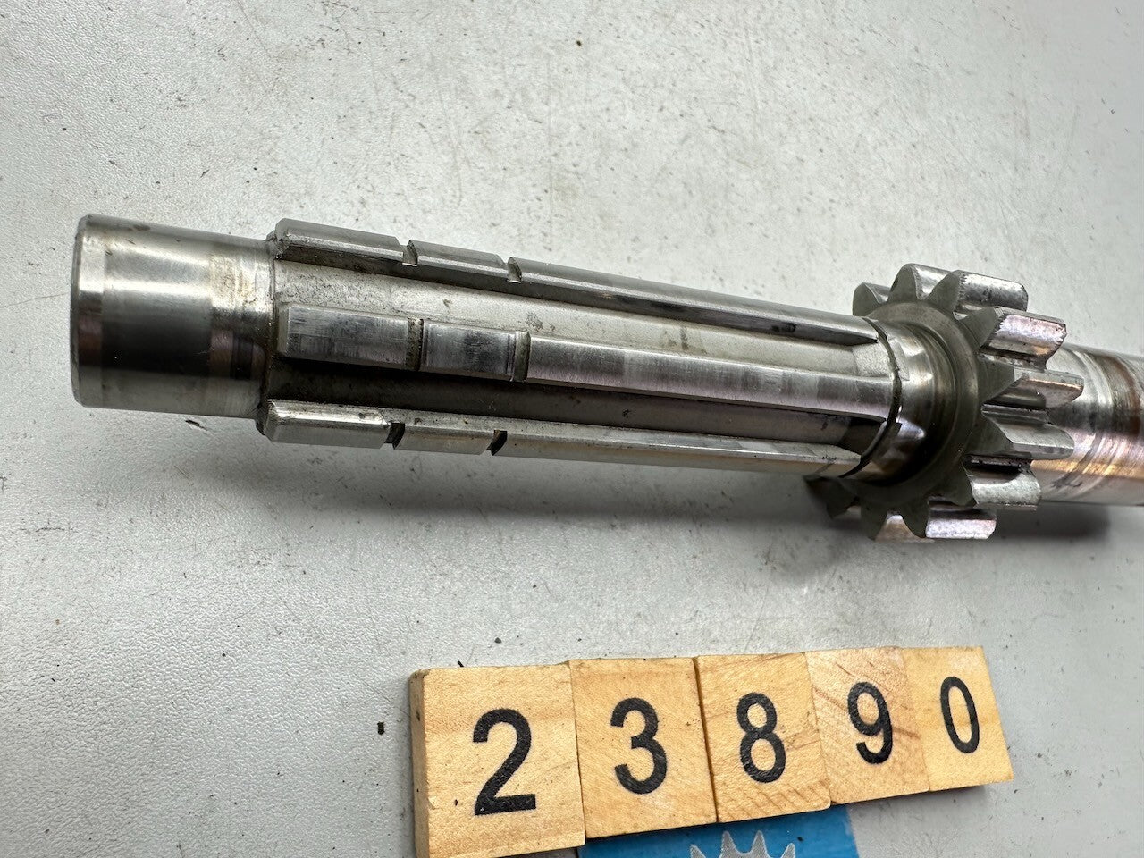 Yamaha YZ250G '80' Main Axle 3R4-17411