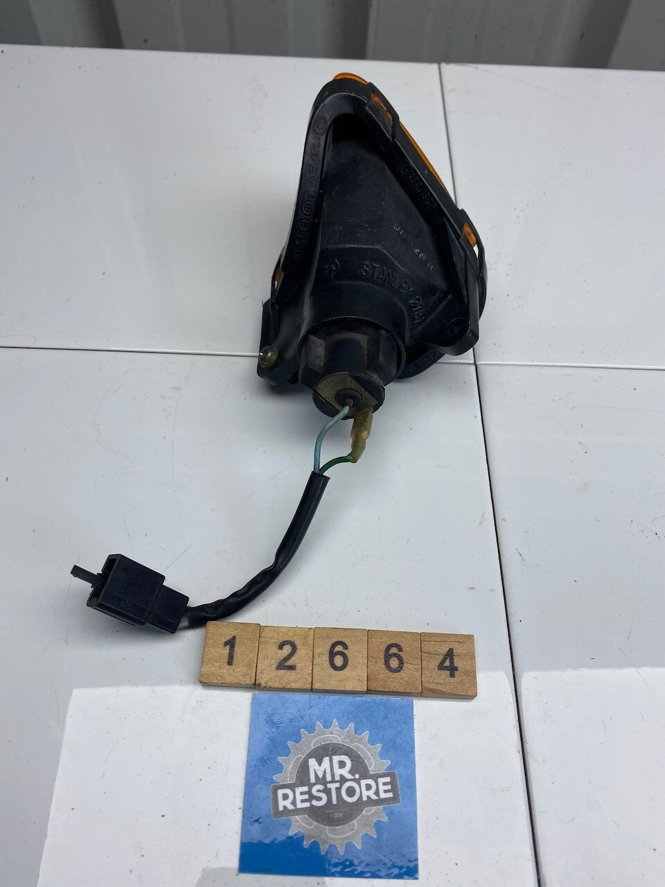 Honda CBR1000 R/H Front Indicator with Original Lens 1993-99 33410-MZ2-003