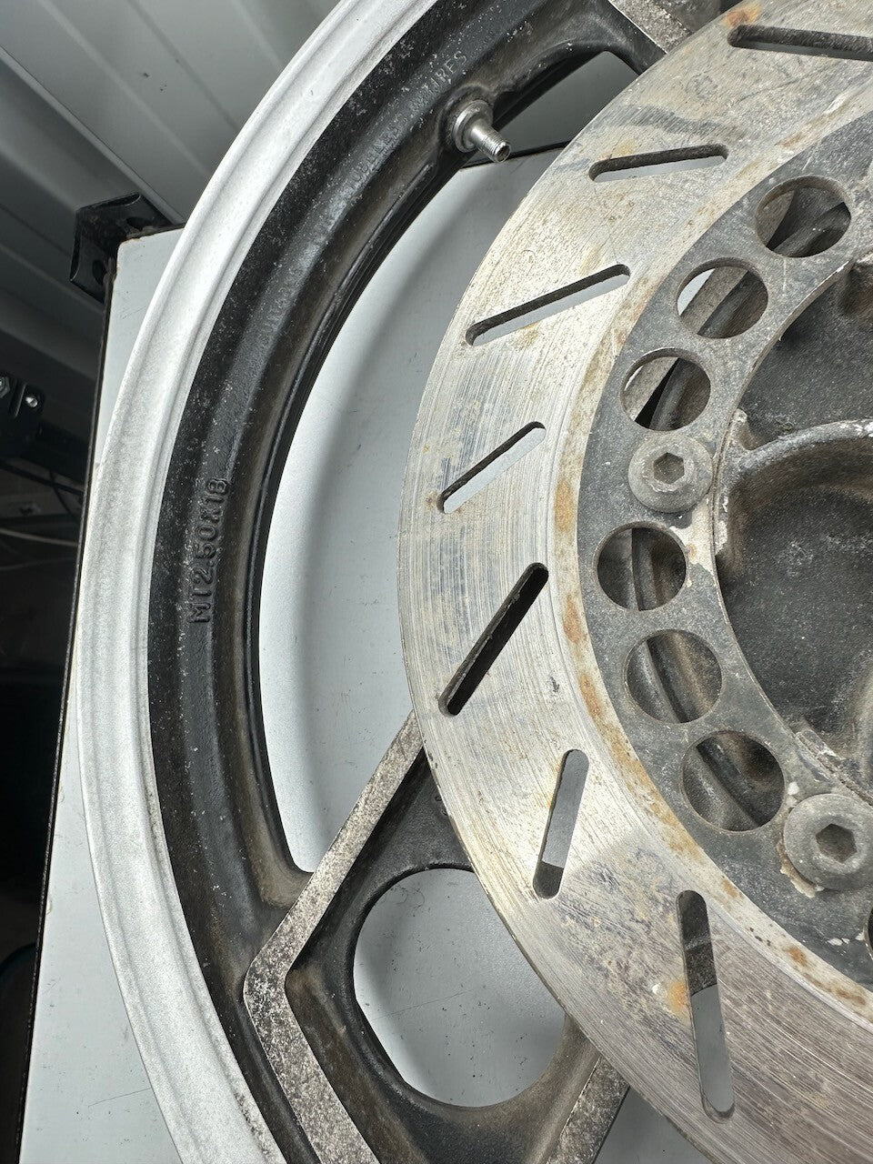 Yamaha XJ600 Front Wheel 18 x 2.50
