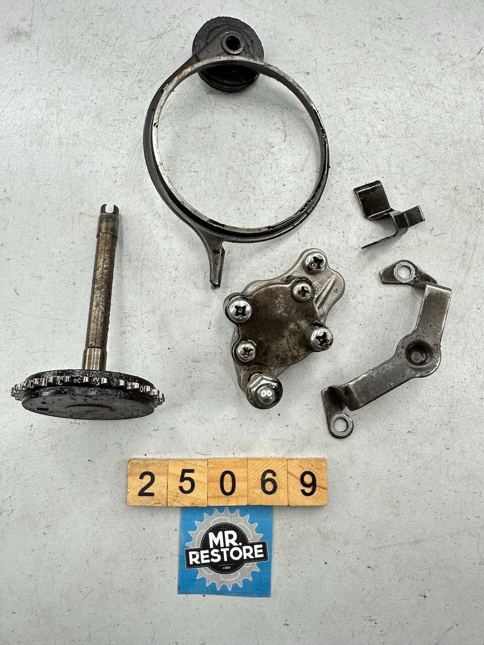 Honda CT110 Oil Pump, Cam chain Sprocket  & Parts