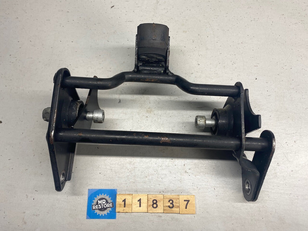 Aprilia SR50 Di-Tech Engine Mount Bracket & Damper - (From a low k bike)