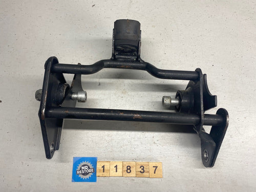Aprilia SR50 Di-Tech Engine Mount Bracket & Damper - (From a low k bike)