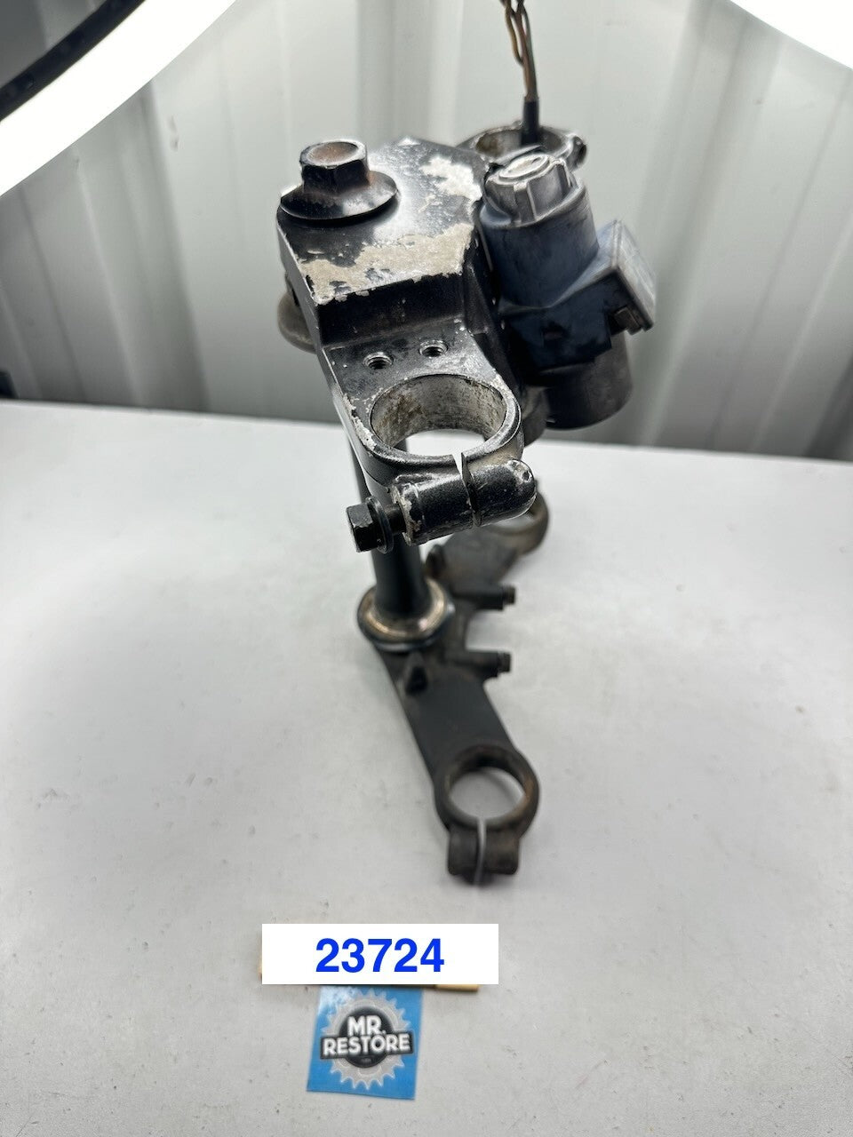 Kawasaki ZZR250 ZX250 EX250 GPX250 Triple Tree Fork Clamp/Ignition Switch (-key)