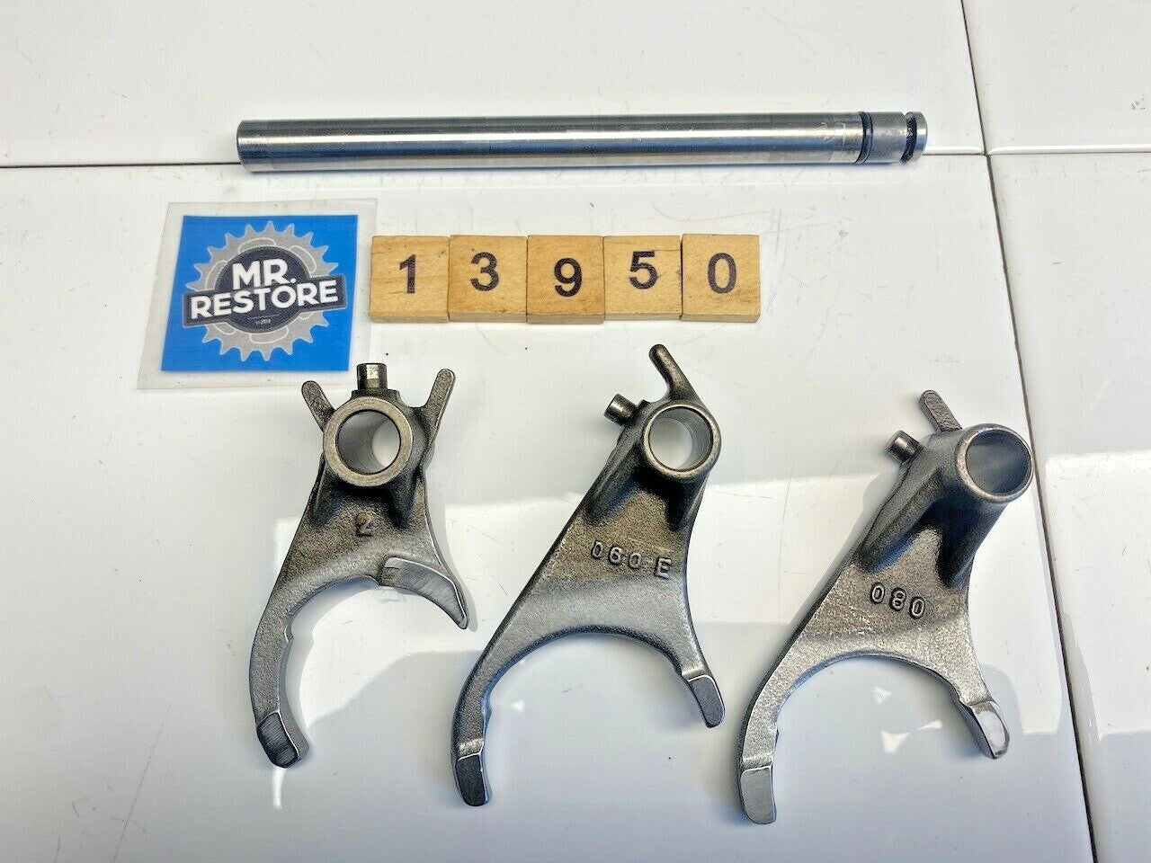 Triumph 900 Gear Selector Forks & Shaft 1190080 1190070 1190060 1190050