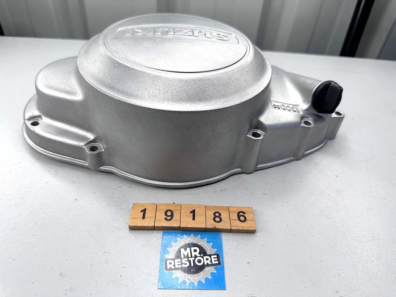 Suzuki GT250 Right Hand Side Engine Cover & Dipstick - Vapour Blasted