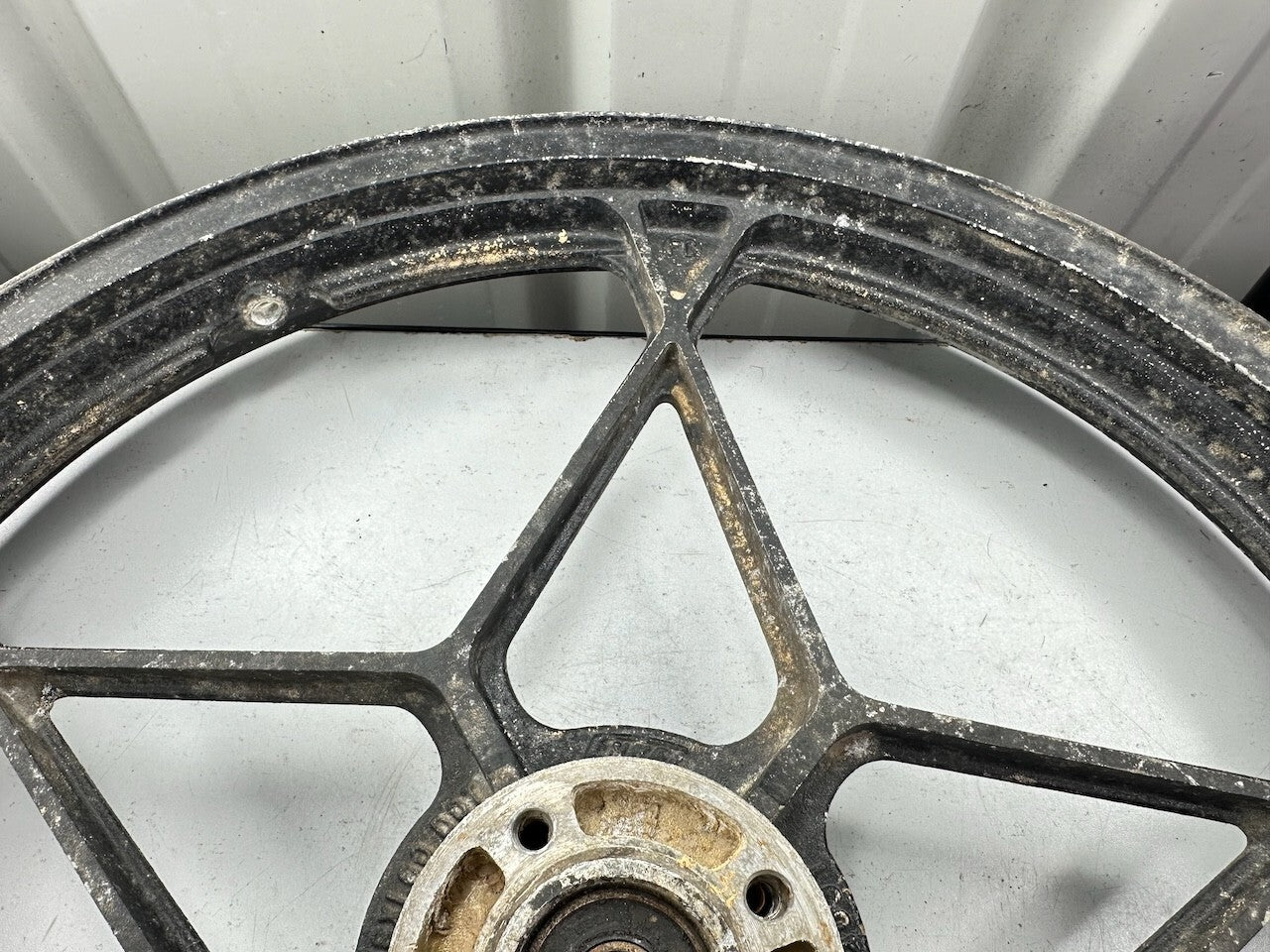 Suzuki Classic Vintage Rear Wheel (GS ? GT200 ? GSX ?) 18x1.60 (Dated Sep 1982)
