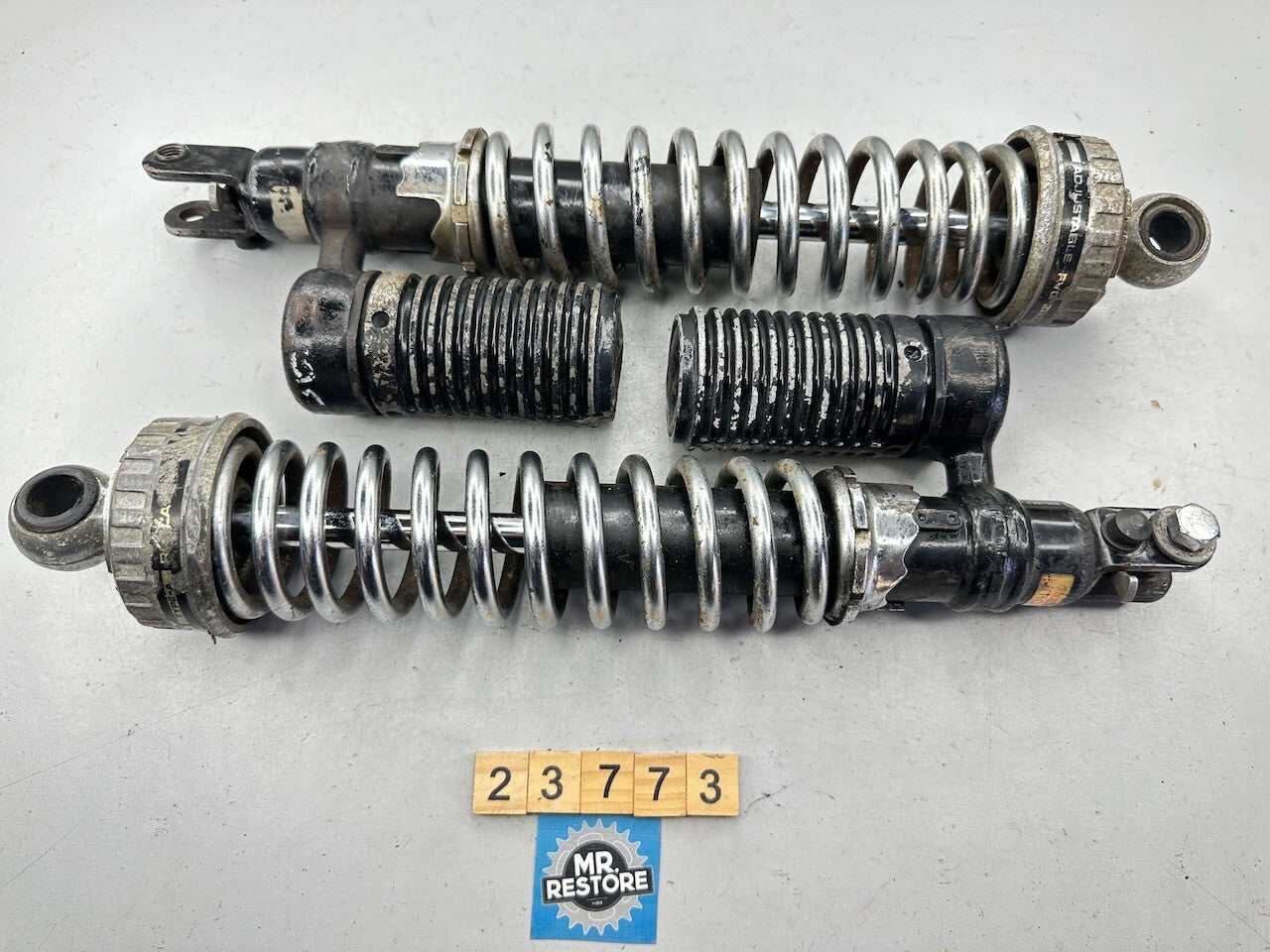 Honda CB900 Boldor Rear Shock Absorbers 52400-438-671