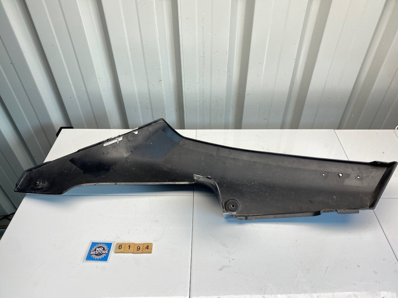Suzuki RGV 250 L/H Side Cover 47211-12C0