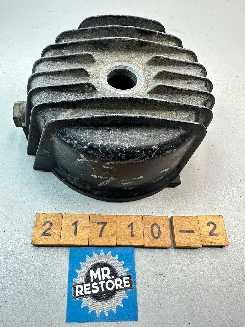 Yamaha XJ1100 XS1100 XS850 XS750 Oil Element Filter Cover 2H7-13447