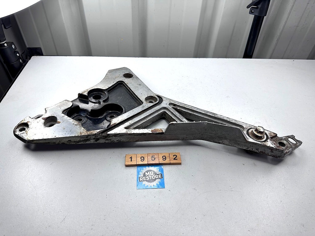 Yamaha FJ1200 FJ1100 L/H Foot Rest Peg Bracket 36Y-27442