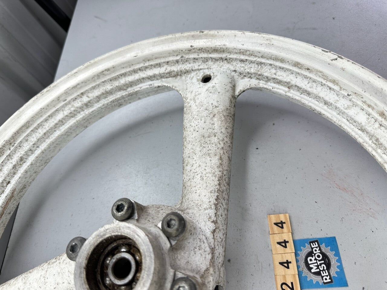 Yamaha TZR250 1KT 2MA Front Wheel 17 x 2.15 (F-33)