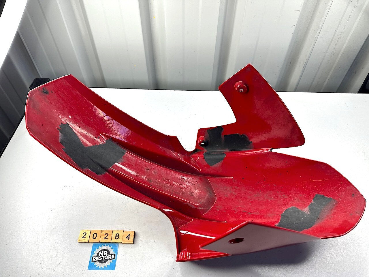 BMW F800S Front Fender Mudguard 46617700074  46617678611