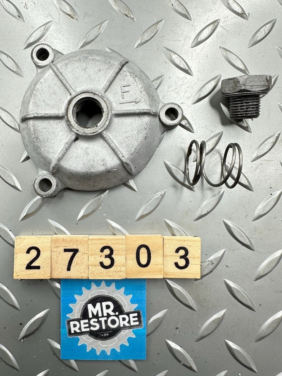 Suzuki SP370 '78-79' SP400 DR400 GN Oil Strainer Cap / Bolt / Spring 16523-32400