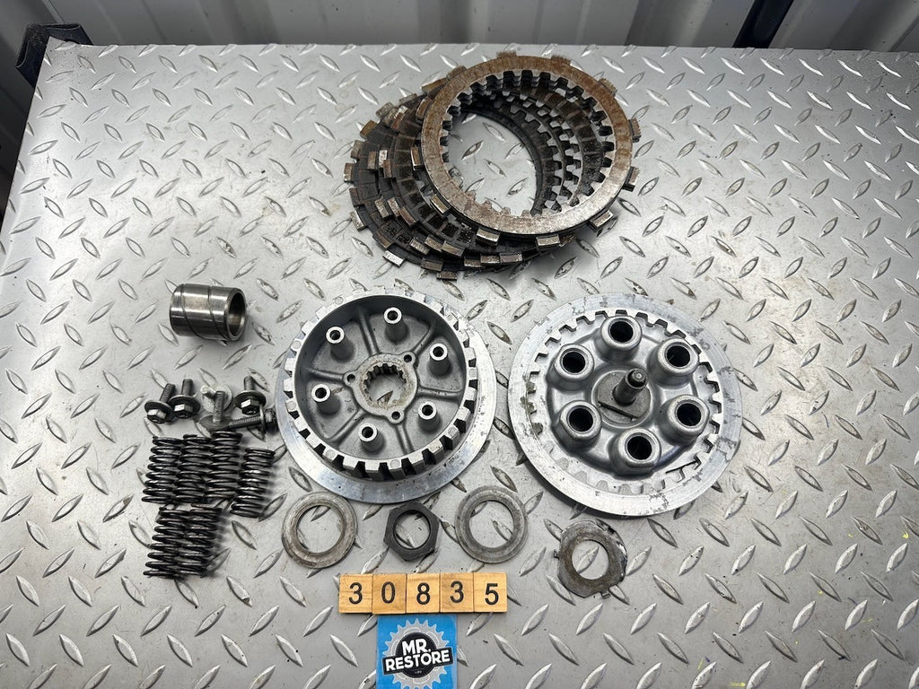 Yamaha YZ465 YZ490 IT465 IT250 DT etc. Clutch Boss & Parts 3R4-16371 1M1-16351