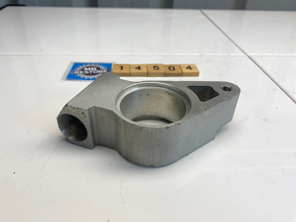 Yamaha FZR1000 EXUP 43mm Right Hand Handlebar Boss Mount