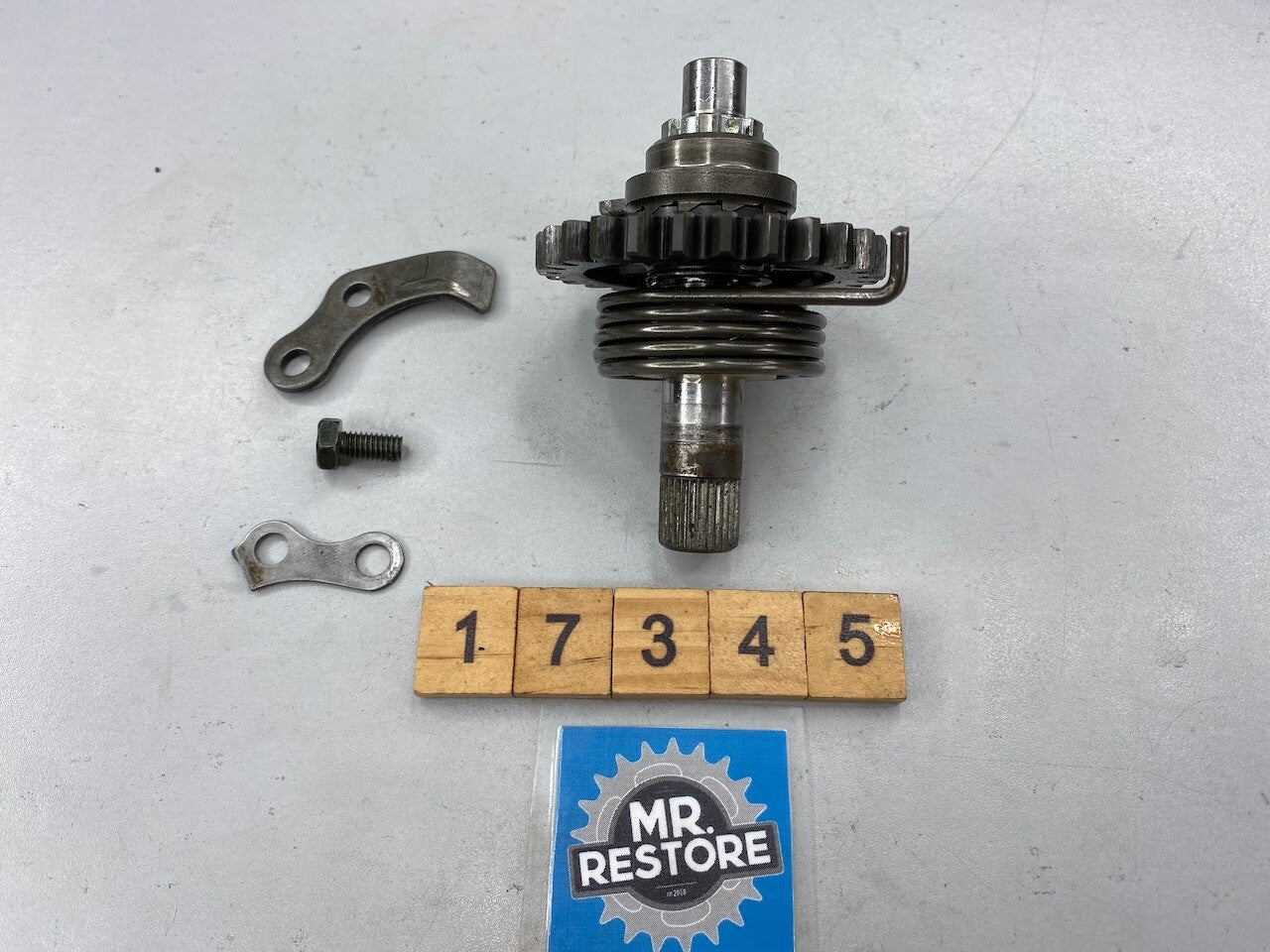 Suzuki RM125 1996-06 Kick Starter Shaft Assy. 26211-27C01