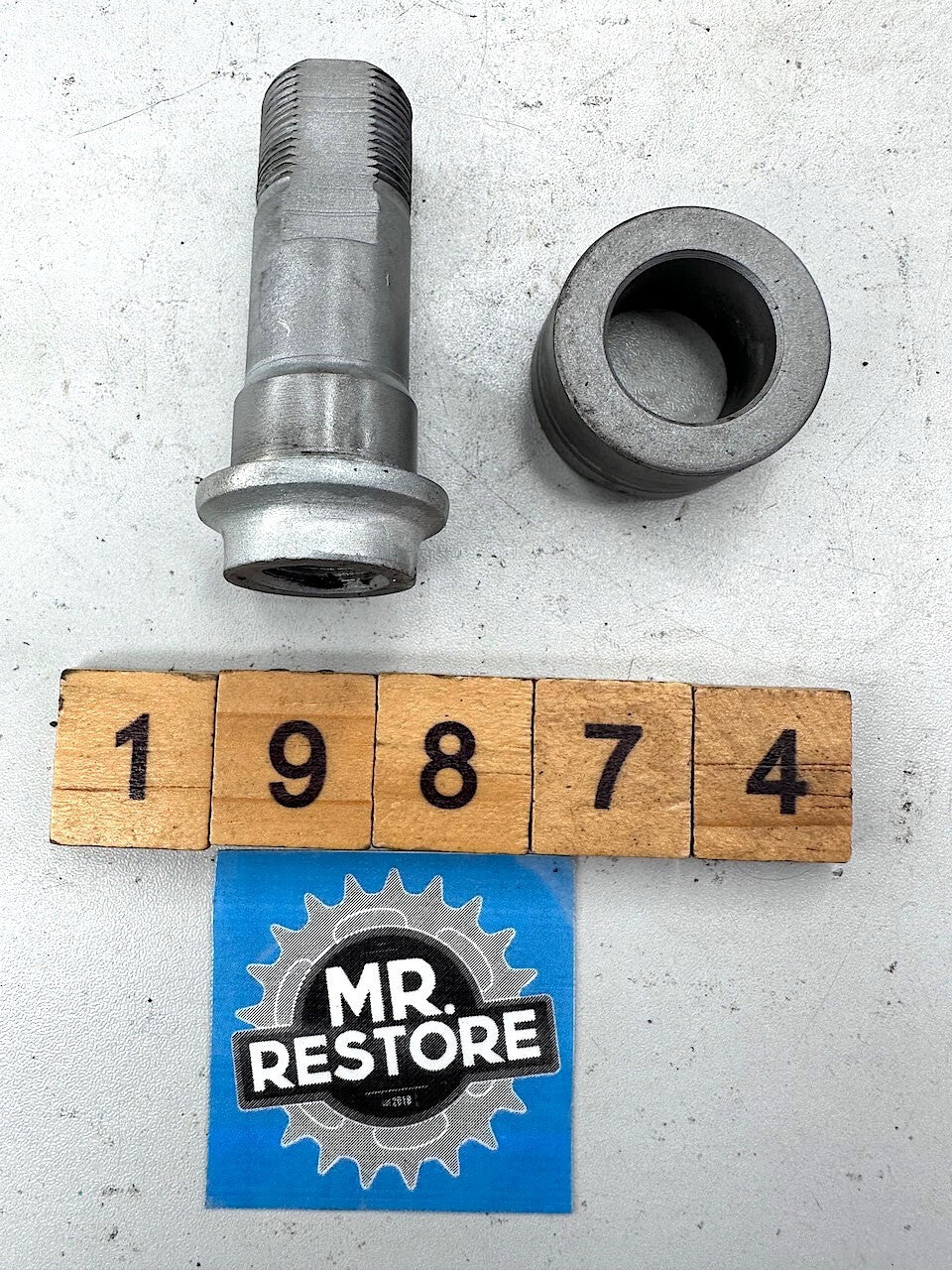 Yamaha V90 T 1982 Rear Wheel Axle Spacers