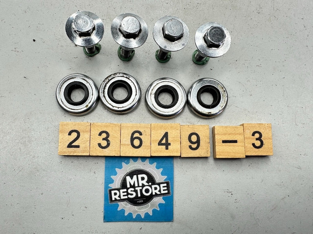 Kawasaki Many Models Cylinder Head Cover Bolt & Washer 92153-0793 (set of 4)