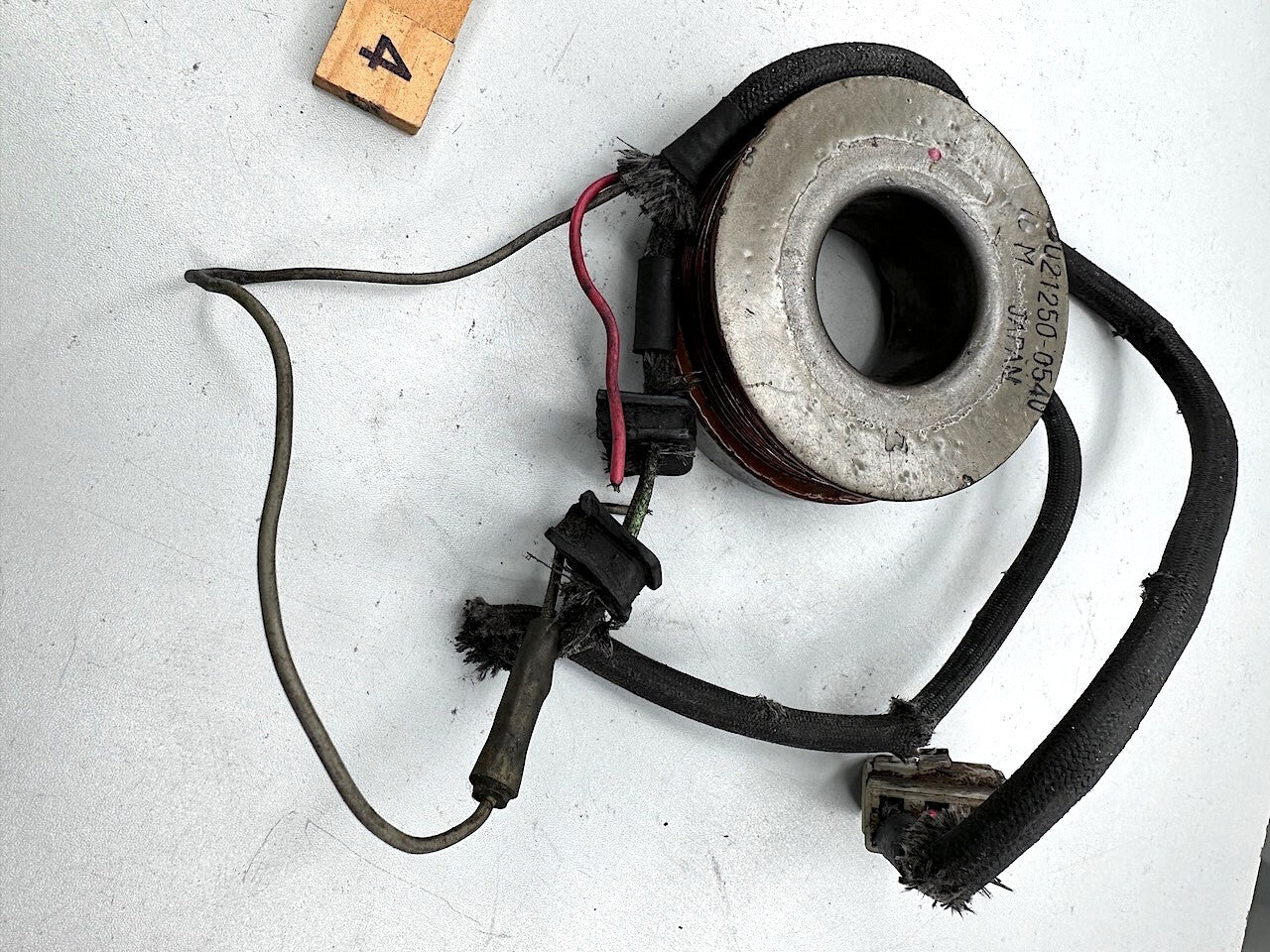 Kawasaki KZ400 1974-77 OEM Field Coil 021250-0540