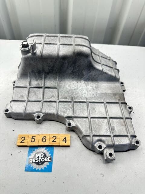 Honda CBR900RR Fireblade 2000-2003 Oil Pan Sump 11210-MCJ-000