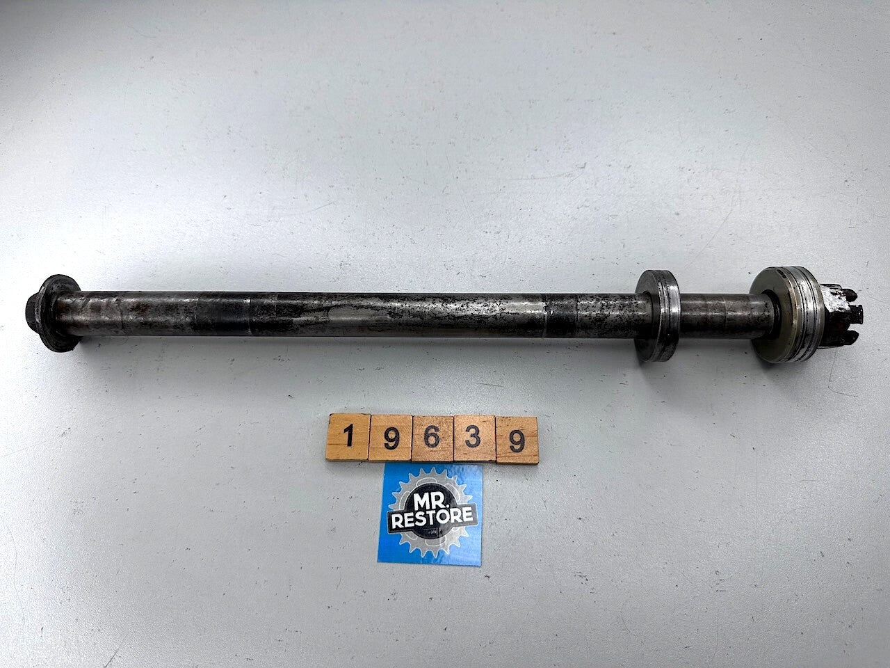 Yamaha FJ1200 FJ1100 Rear Wheel Axle Inc. Spacers & Nut 36Y-25381