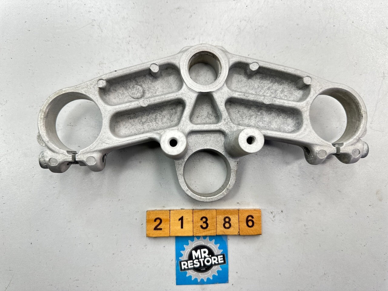 Yamaha TZR250 1986-88 1KT 2M Triple Tree Top Clamp (for 29mm forks) 1KT-23435-01