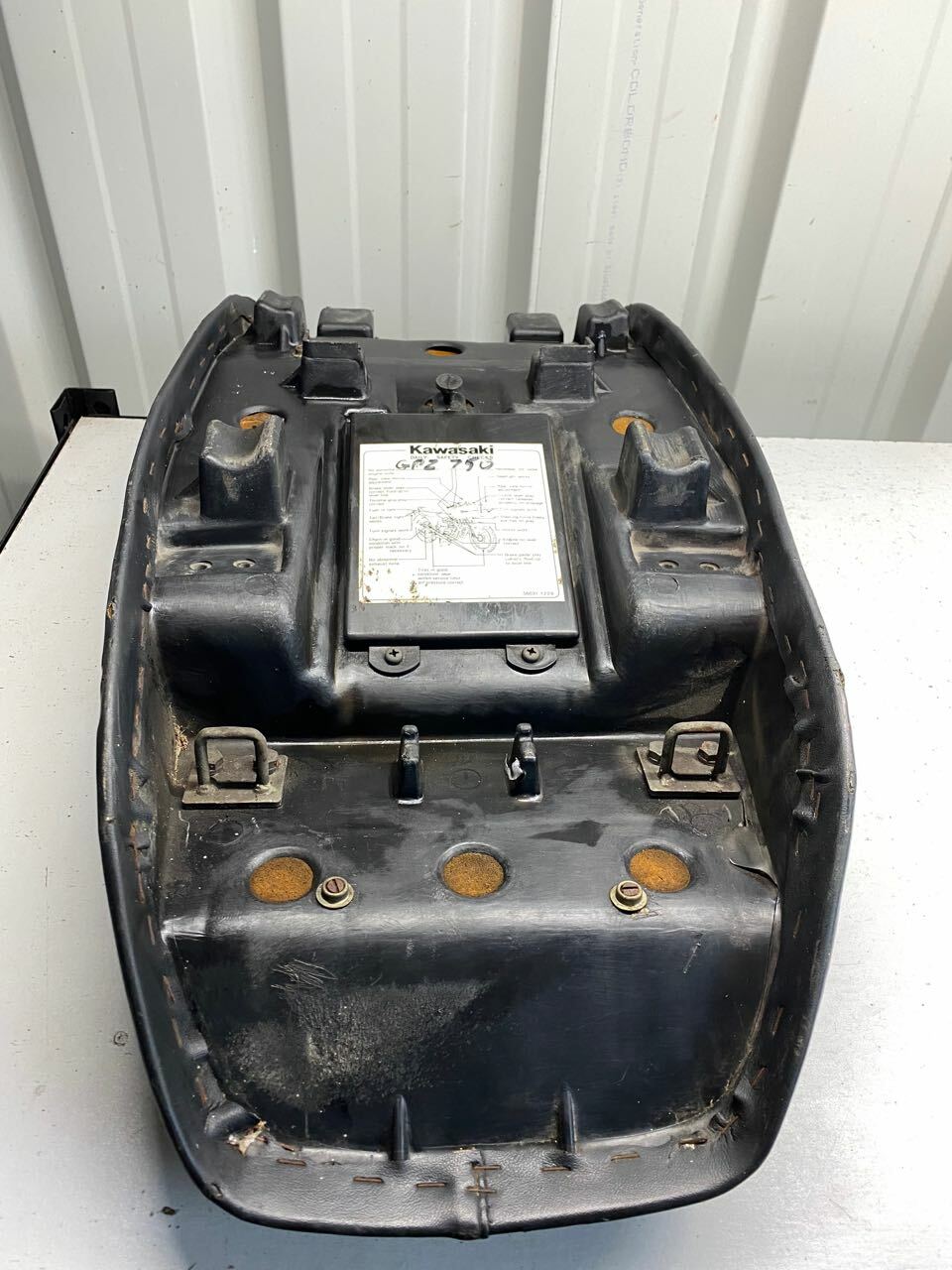 Kawasaki ZX750 ZX1100 Seat
