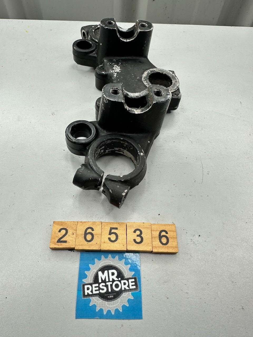 Yamaha RD250LC RD350LC Fork Clamp Top Crown Assy. 4L0-23435-00-98