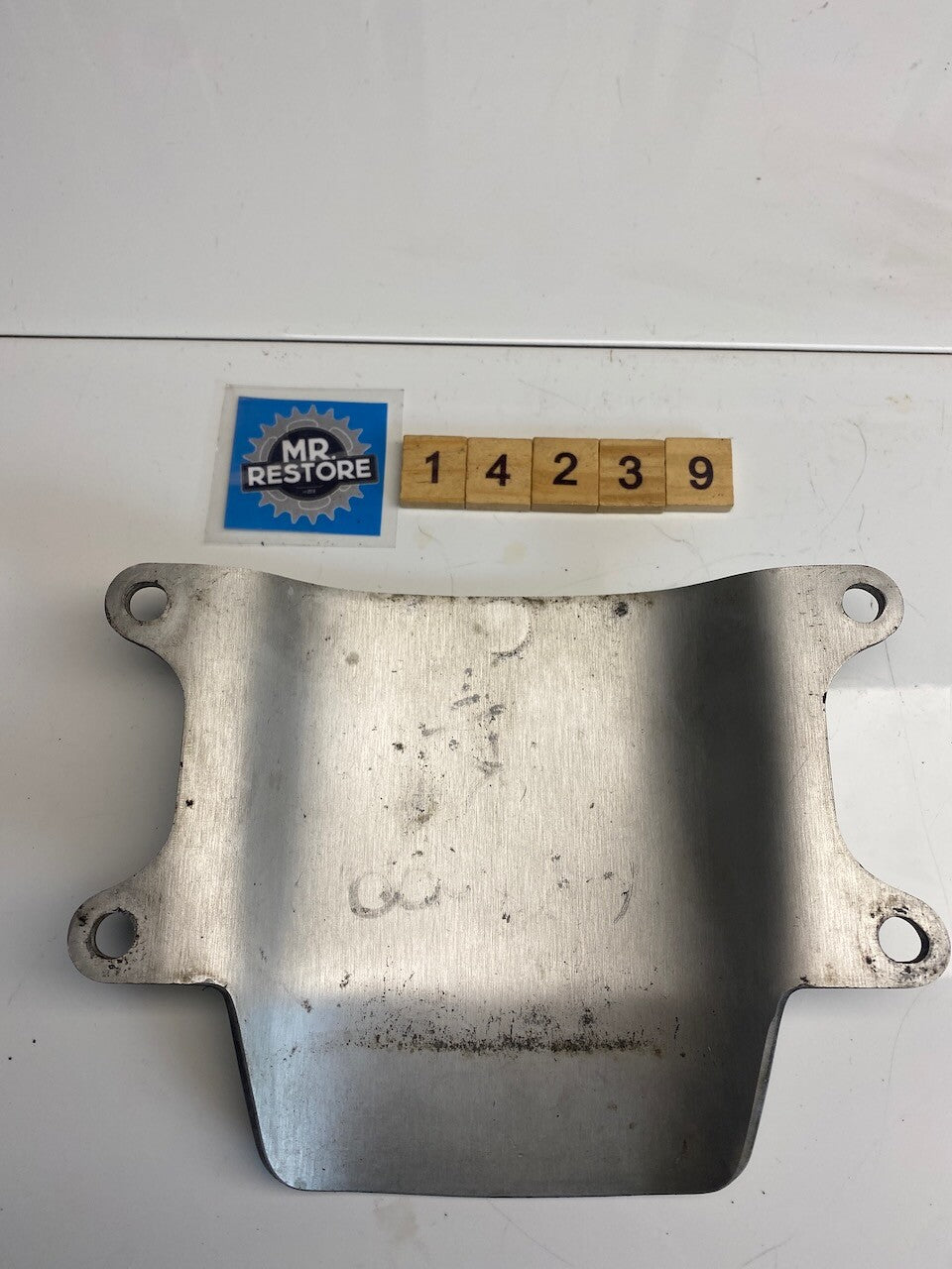 Kawasaki GPZ600R Front Fender Mudguard Brace