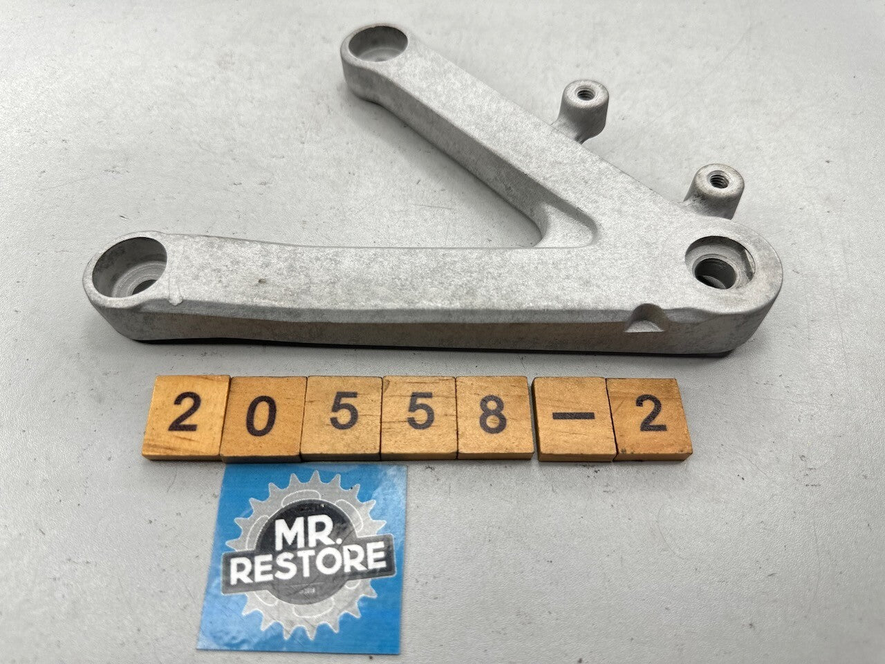 Honda CBR250RR MC22 L/H Footrest Foot Peg Bracket OEM 50700-KAZ
